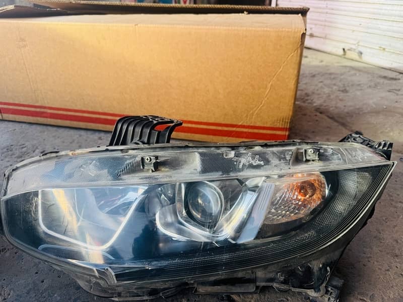 Genuine Civic 2017 headlights 4