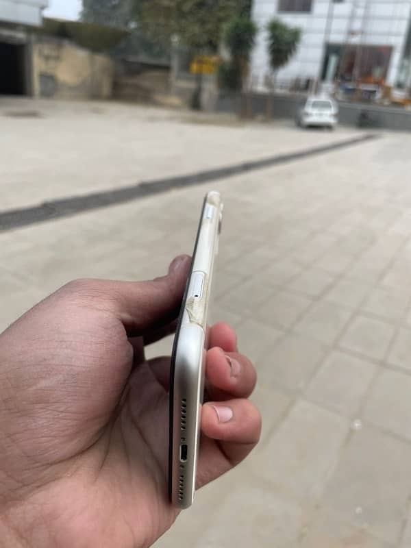 iphone 11 64gb 03121537466 2