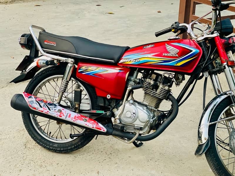 Honda CG 125 (2018 Model) Lush Condition 4