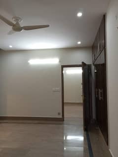 Office flats available for rent in pak Arab society