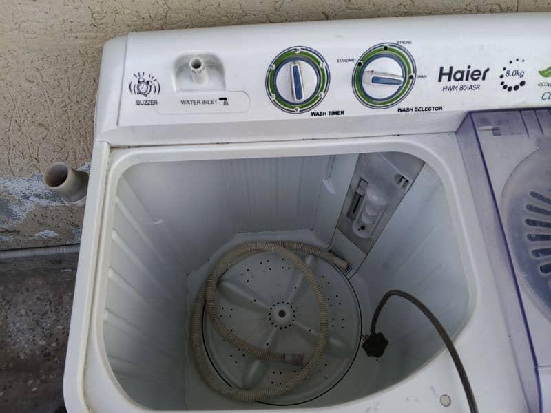 washing Haier with spinner almost new condtion and working 3