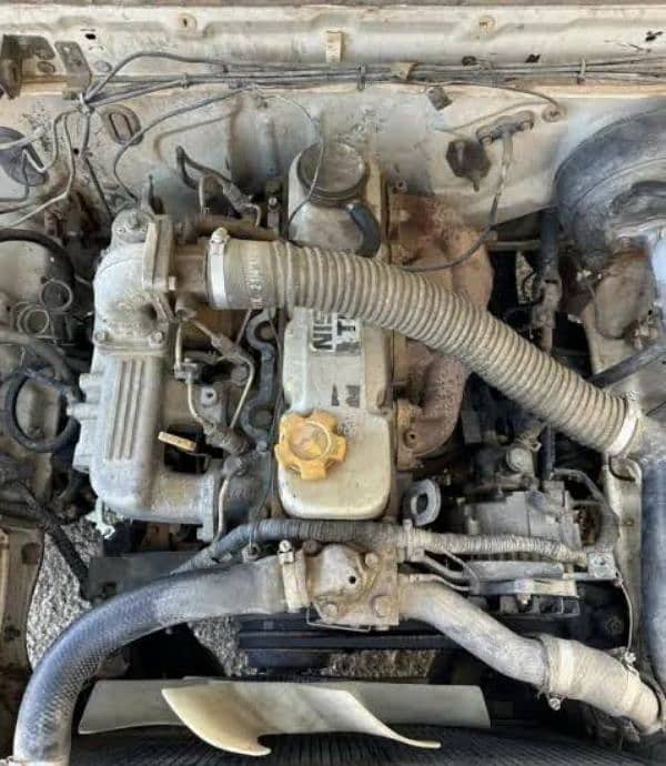 Nissan pathfinder pickup diesel engine and 4x4 gear for sale 0