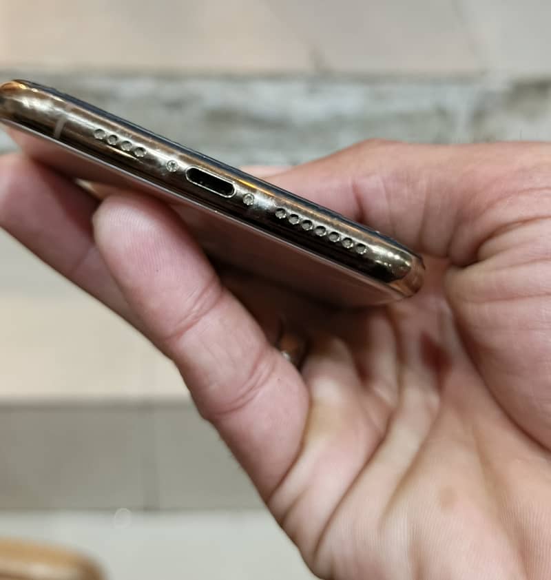 IPHONE XS MAX NON PTA 64 GB 3