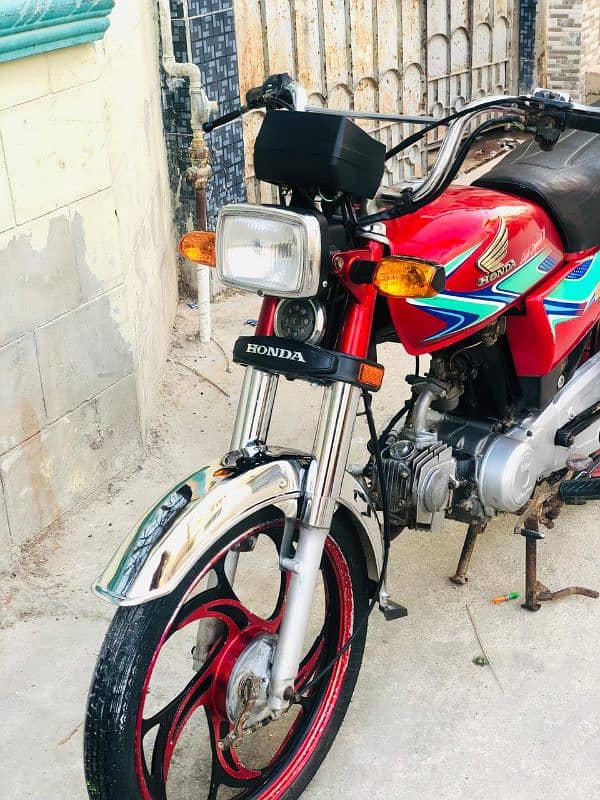 Honda CD70 2018 0