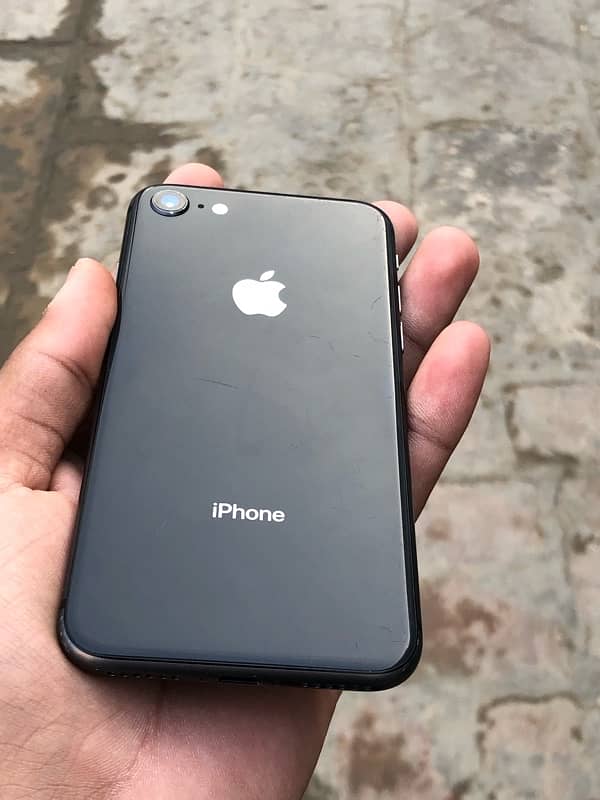 iPhone 8 64gb 0