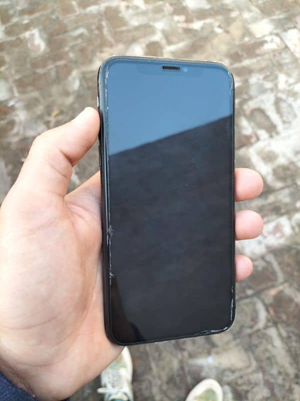 IPhone X non PTA 8