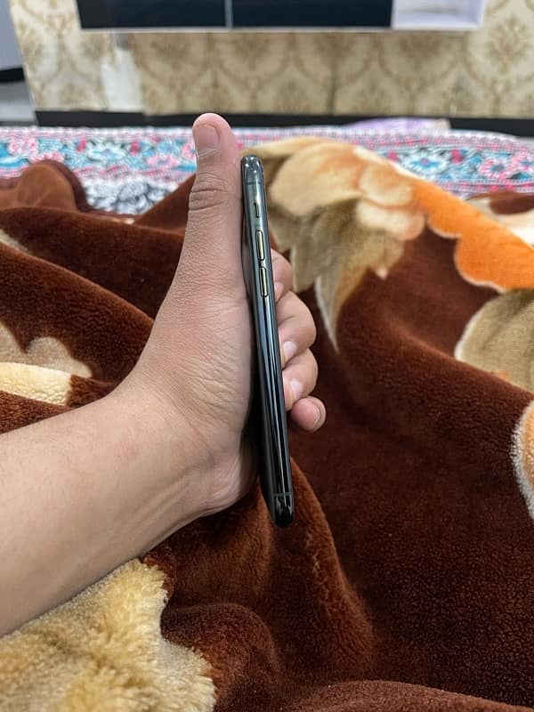 Iphone 11 Pro pta aprroved 4