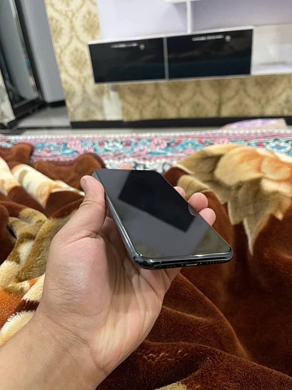 Iphone 11 Pro pta aprroved 6