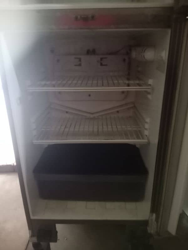 Non inverter Refrigerator 13