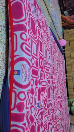 queen size mattress in very good condition urgent sale