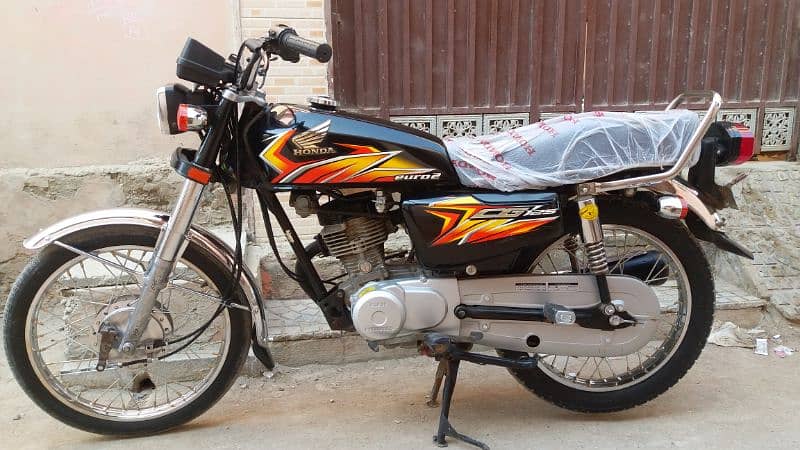 Honda125 model 2021 Hyderabad number ha urgent sell 1