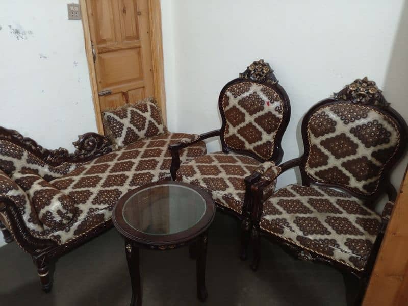 coffee set , 2 chairs & 1 round table 0