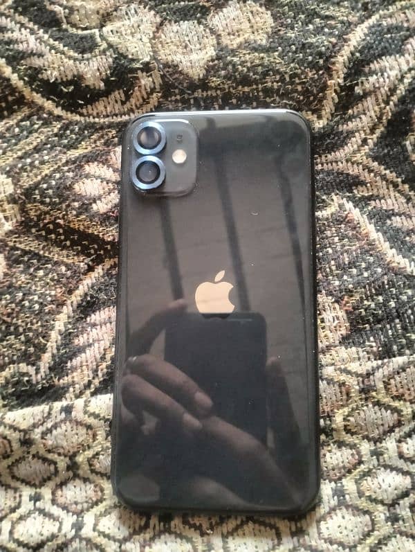 iPhone 11 64gb condition 10by10 3