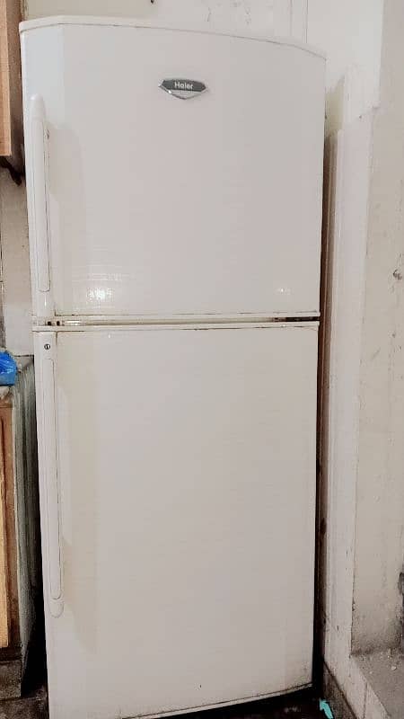 Haier fridge double door 10/10conditon 0