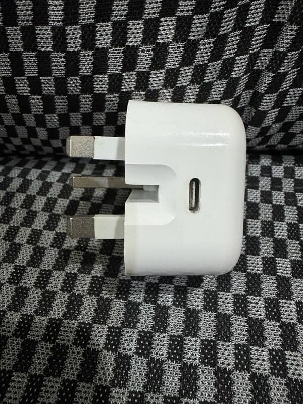 iphone 25 watt charger 1