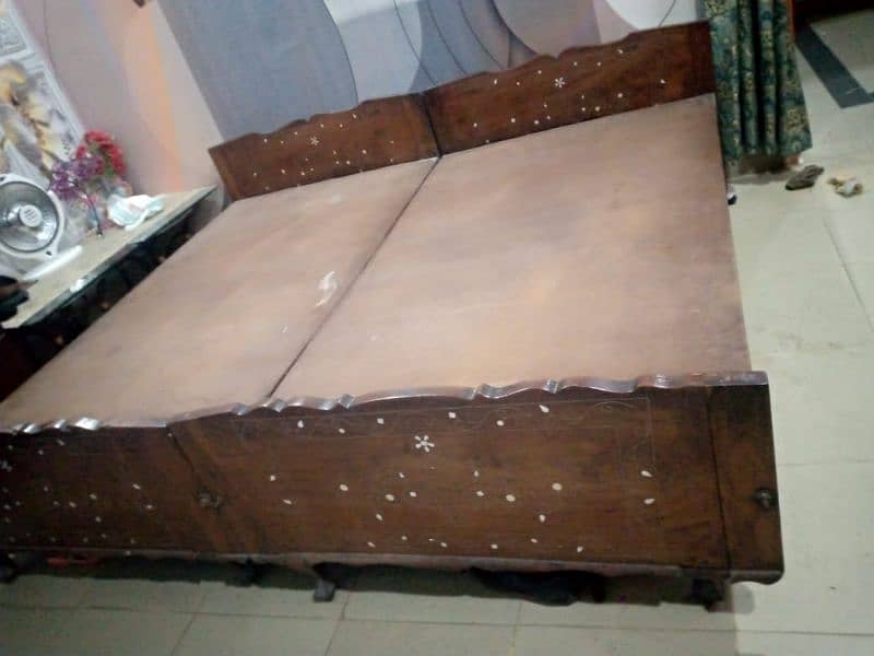 king size bed 1