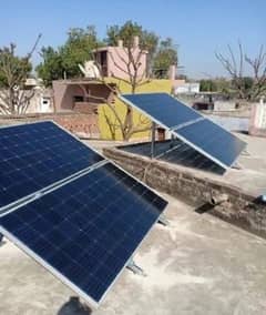 4 piece Solar panels (365)watts