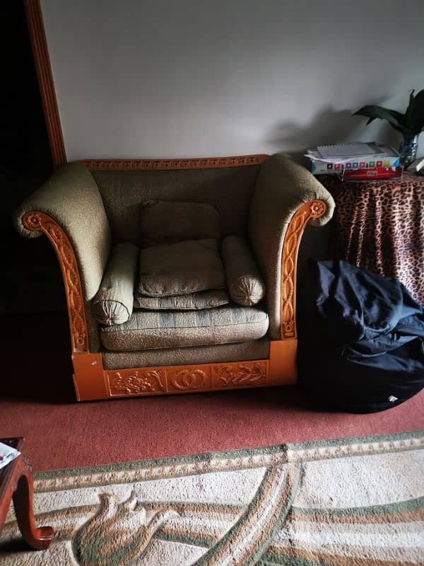 Sofa Set 5 seater very good condition 3