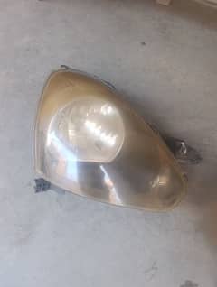 Mira es Front left side light