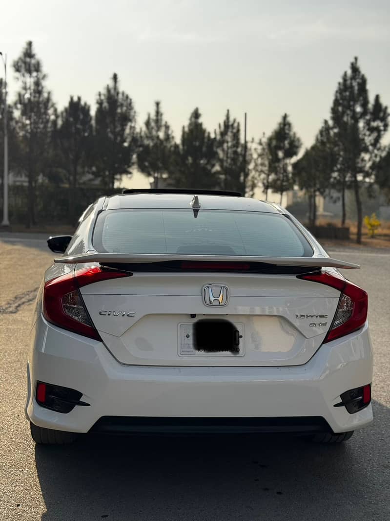 Honda Civic Oriel 1.8 i-VTEC CVT 2018 2