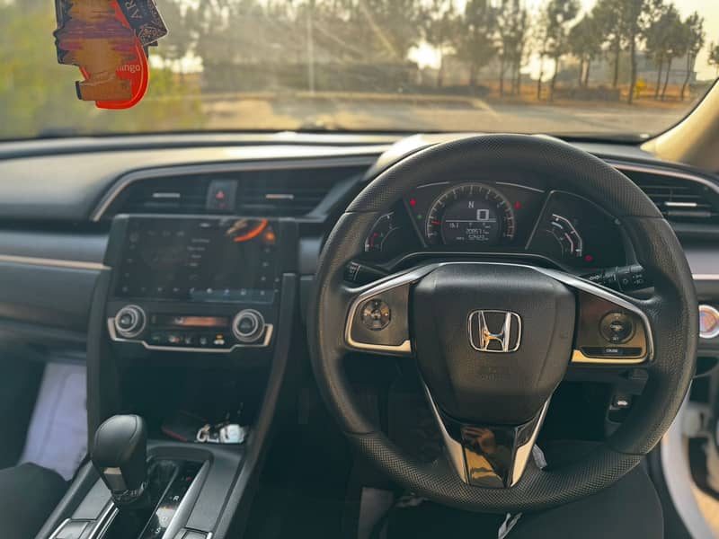 Honda Civic Oriel 1.8 i-VTEC CVT 2018 9