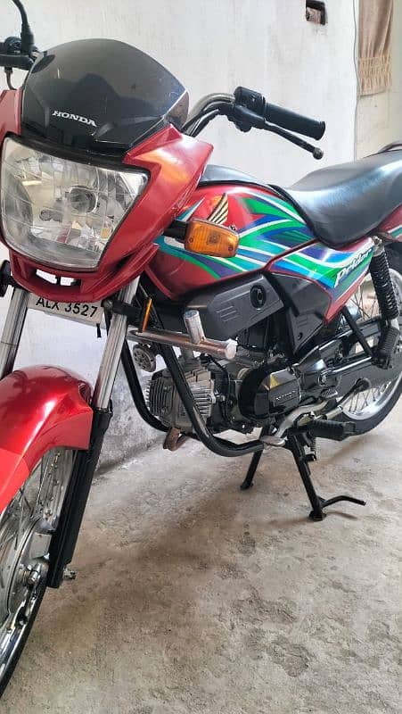 Honda pridor good condition 2