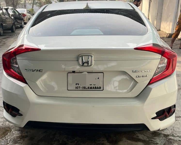 Honda Civic Oriel 2018 1