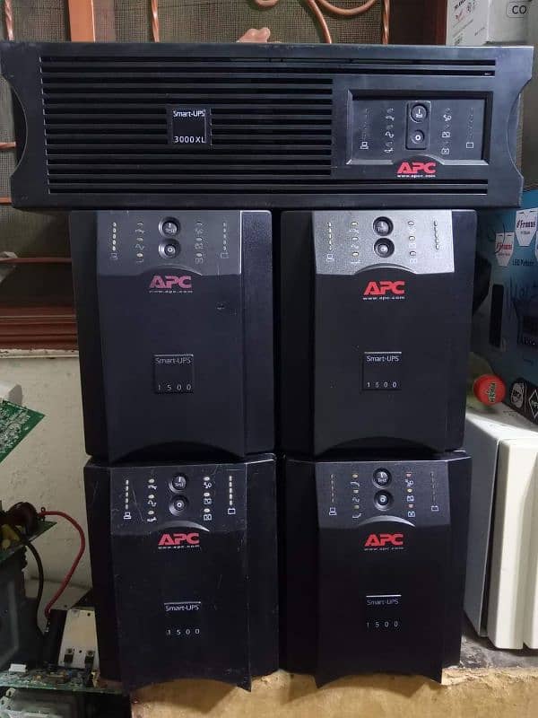 APC online UPS 4