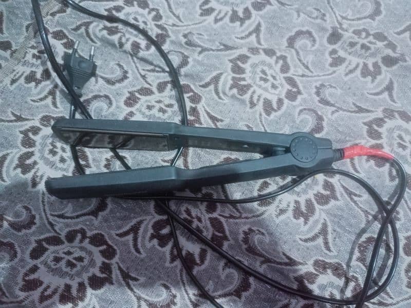 Used Hair Straightener 3