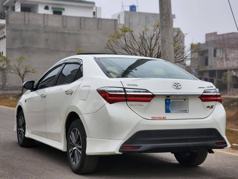 Toyota Corolla Altis 2021 5