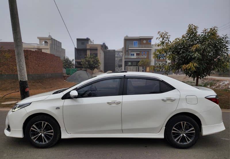 Toyota Corolla Altis 2021 7