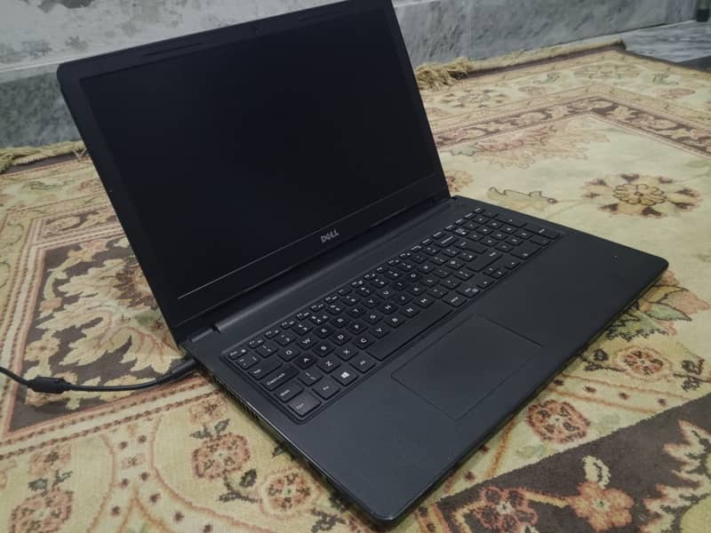 Laptop Dell Inspiron i5 3576, 8th Gen 16GB RAM 2+2TB SSDs Core i5 5