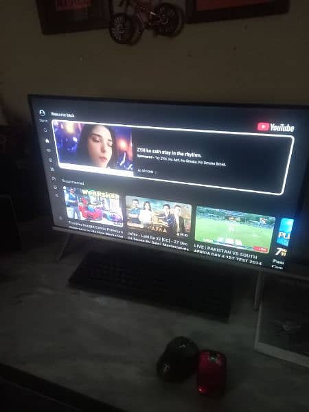 Brand new Nextlife Smart tv with 1 year warranty 5