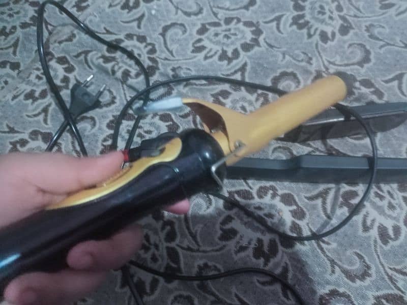 Hair Straightener Hair Curler Hair Dryer 10