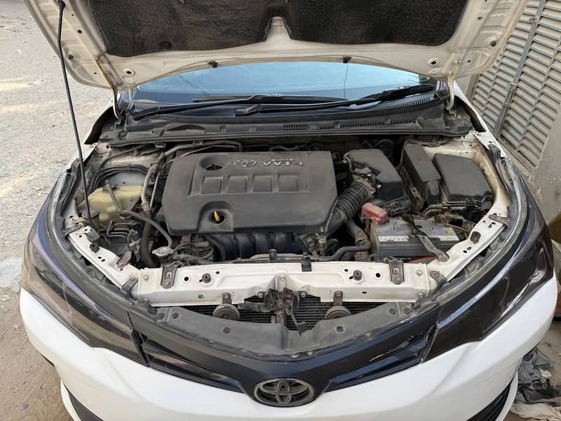 Toyota Corolla Altis Automatic 1.6 2018 12