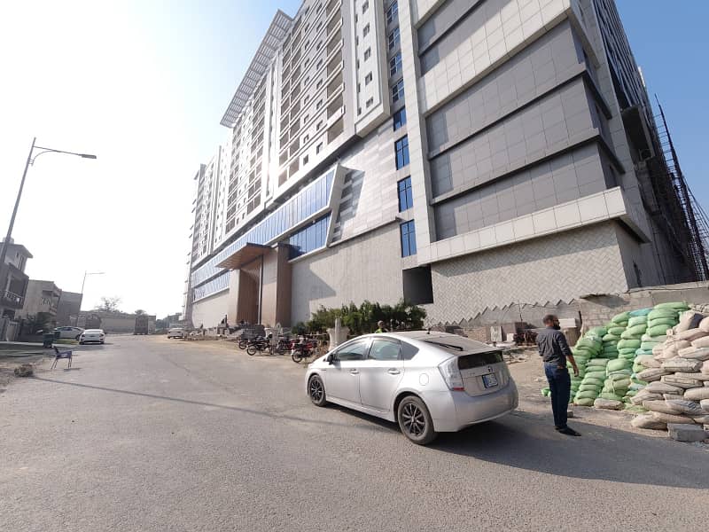 THE GATE 3 Bedroom Size 1550 Sq. Ft Apartment On Investors Price For Sale 22