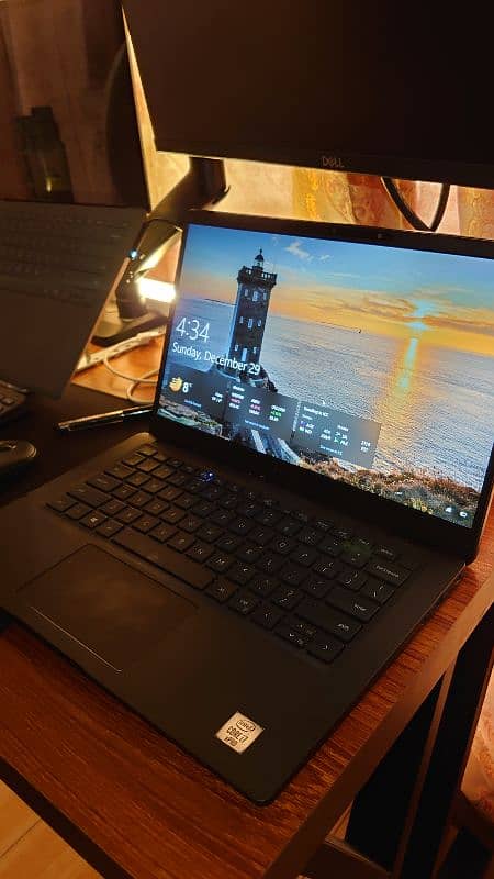 Laptop Dell latitude 7310 Core i7 10th Gen 1