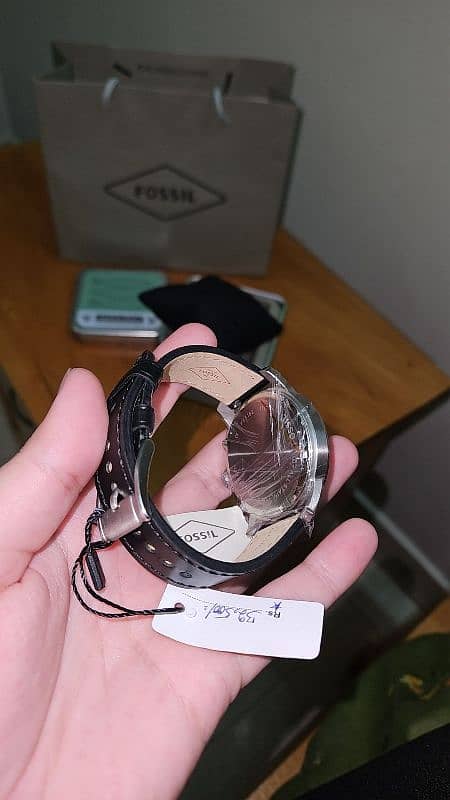 Brand new Fossil Men's Watch for sale at low price and collectible box 2