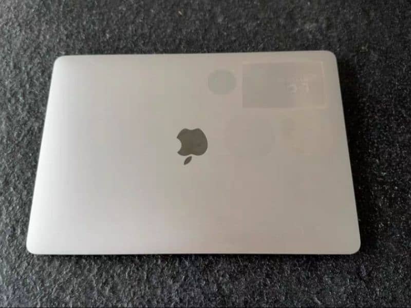 MacBook Air 2019, 16/128 4