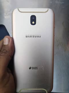 sumsung j7 pro. 3/32.  NON PTA. only teach glass break .  urgent sell.