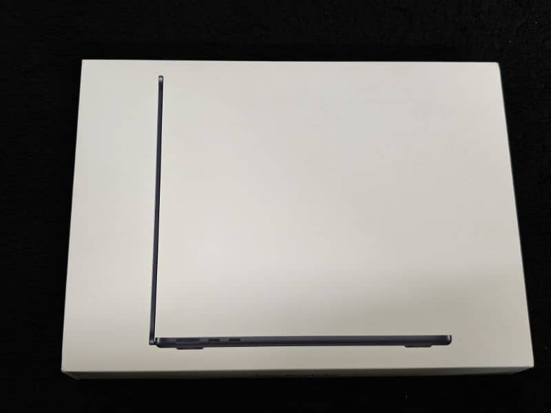 Macbook Air M2 Complete Box 0