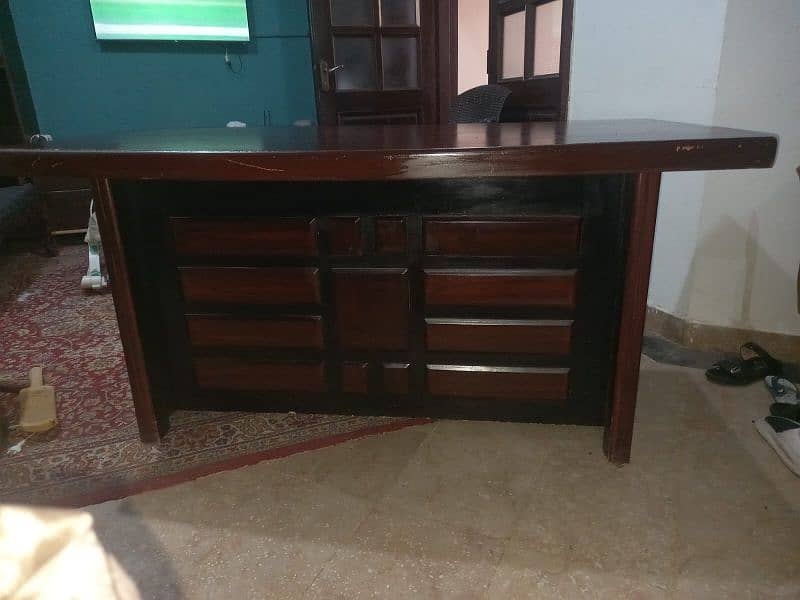 office table wooden like new very cheap 2