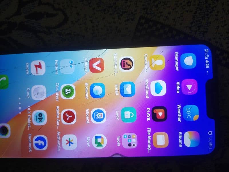 Vivo Y81S FOR SELL 6/128 PRICE WILL BE LESS 9