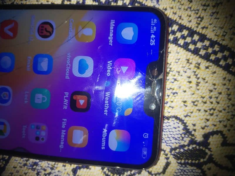 Vivo Y81S FOR SELL 6/128 PRICE WILL BE LESS 10