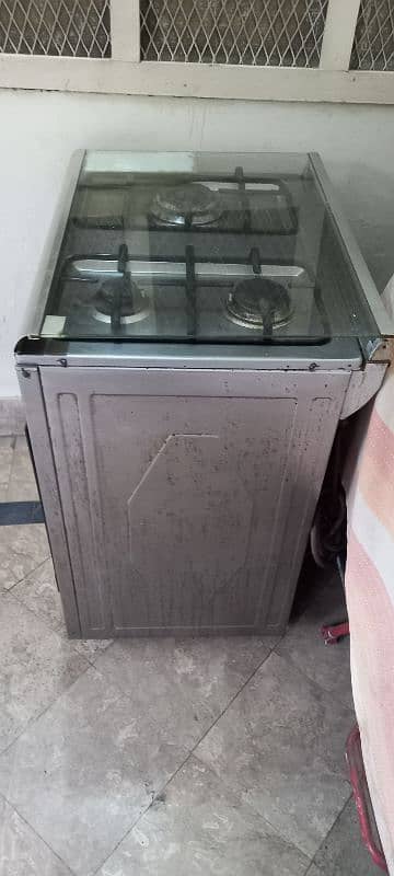 Cooker/Oven NasGas 2 year old 4