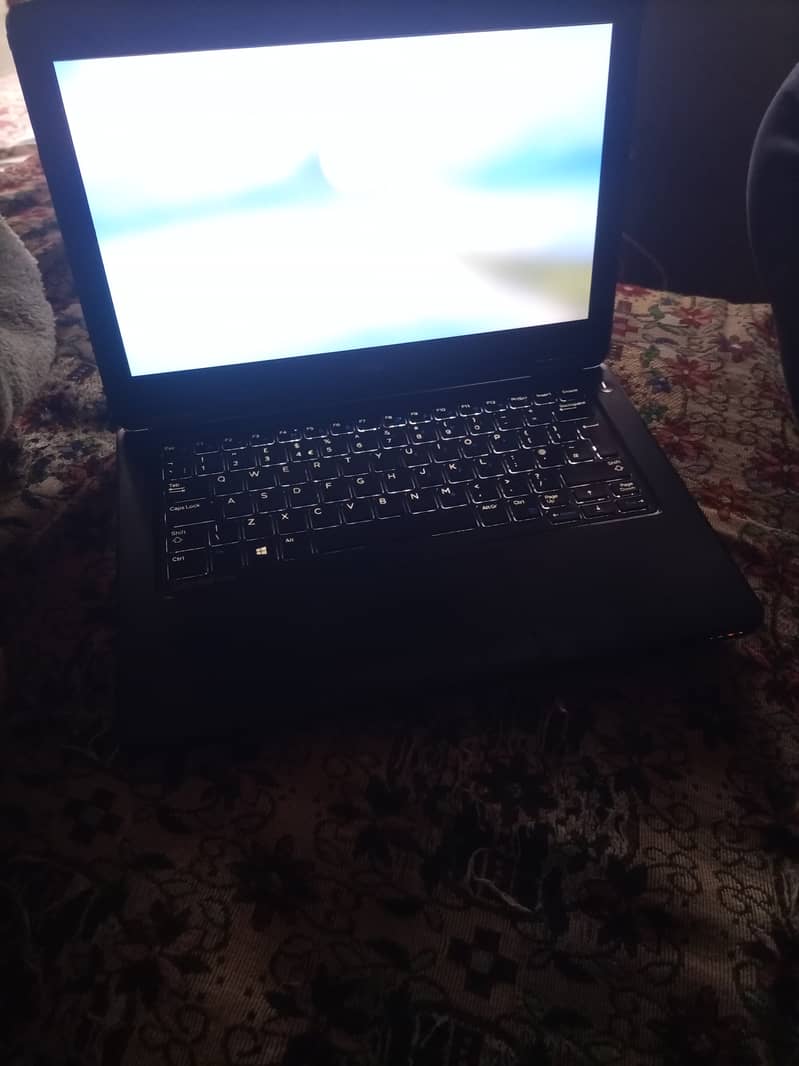 Selling my laptop 3