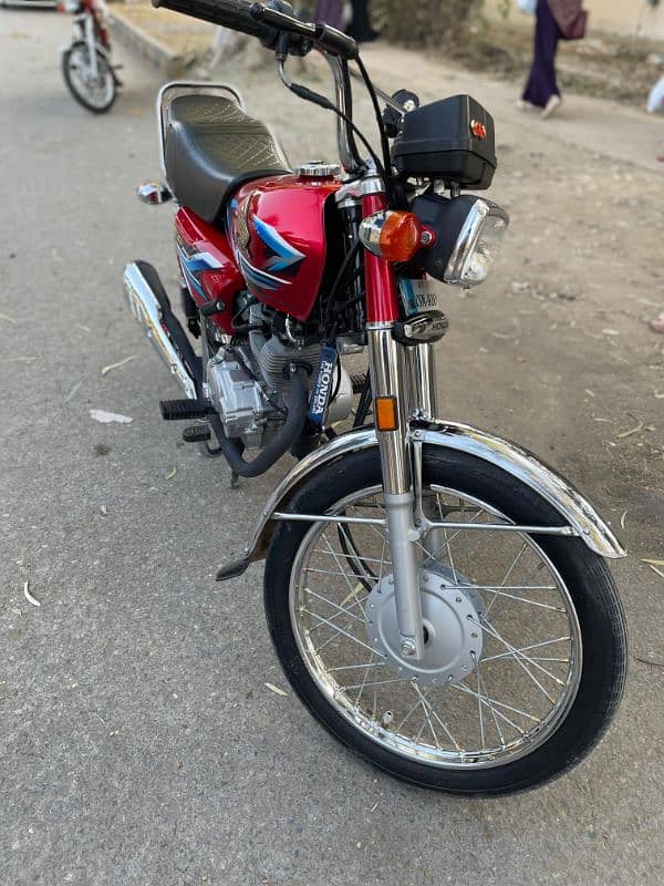 Honda 125, 2024 model Islamabad nmbr 3