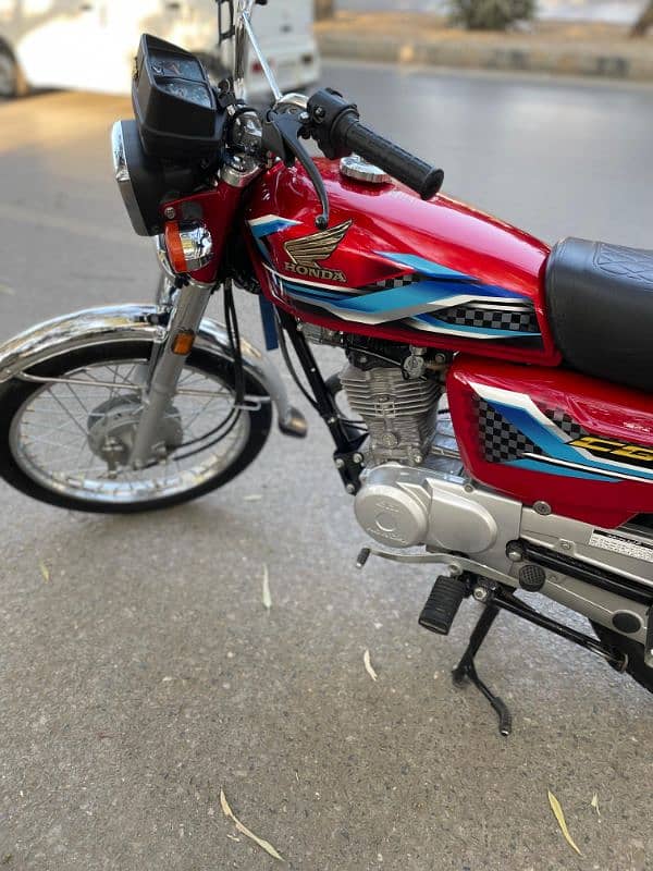 Honda 125, 2024 model Islamabad nmbr 4