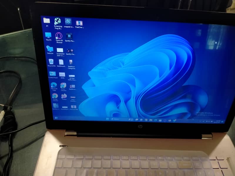 Used 7th Generation, Intel Core i3 HP Laptop For Sale 5