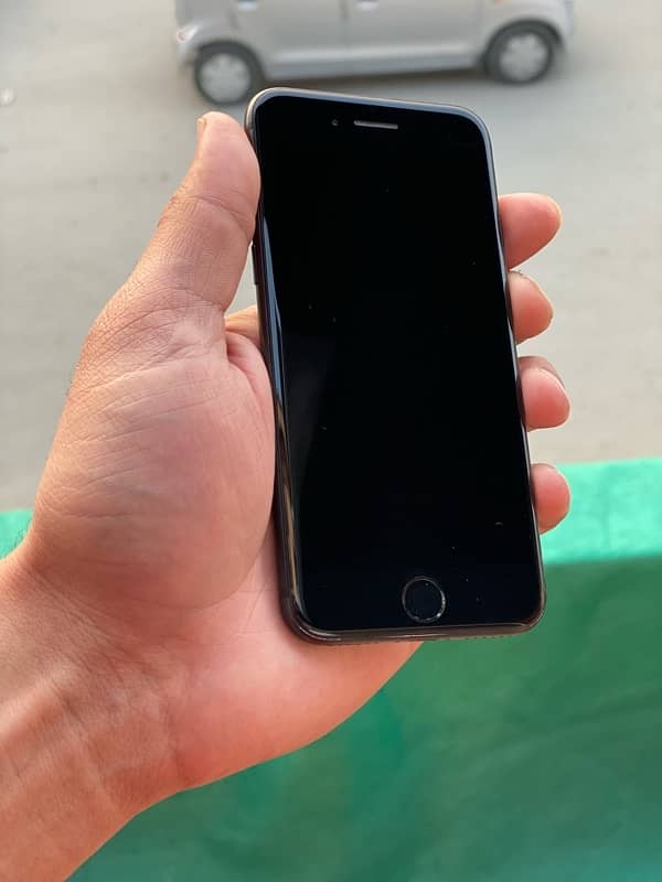 iphone 7 128gb pta approved 1